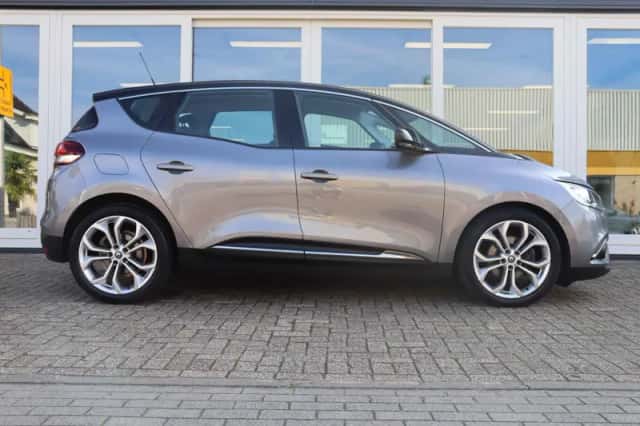Renault Scénic (2016) thumbnail 4