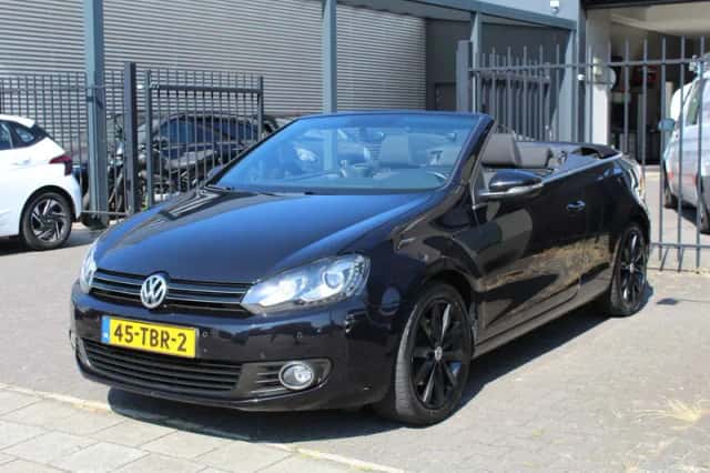 Volkswagen Golf (2012) thumbnail 2