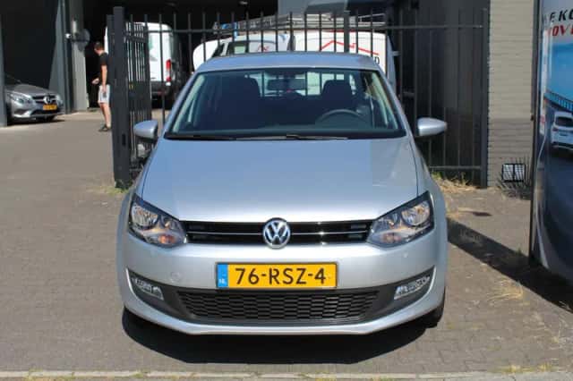 Volkswagen Polo (2011) thumbnail 3
