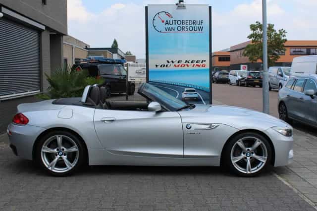 BMW Z4 (2013) thumbnail 6
