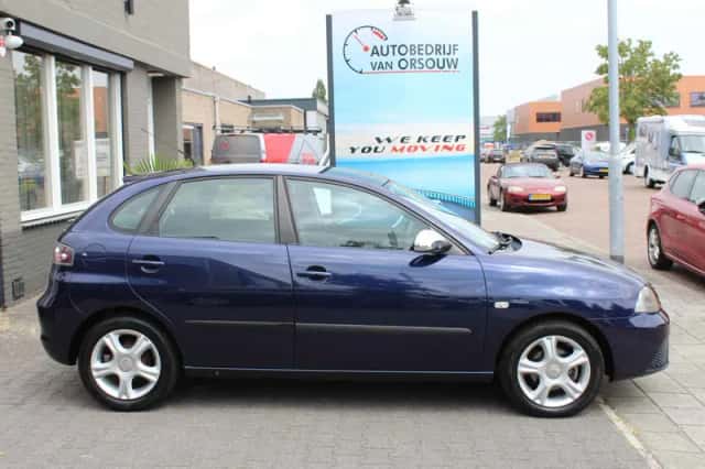 SEAT Ibiza (2007) thumbnail 4