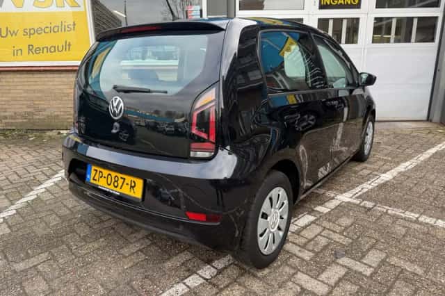 Volkswagen Up! (2019) thumbnail 3