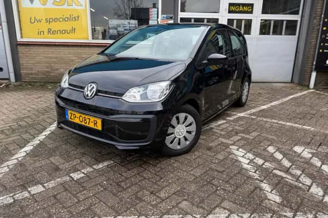 Volkswagen Up! (2019) thumbnail 6