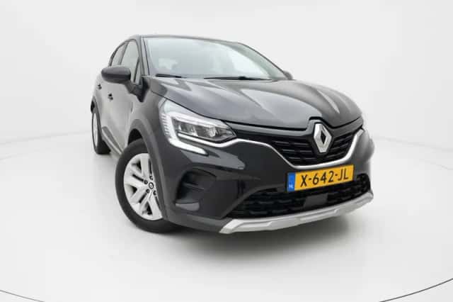 Renault Captur (2023) thumbnail 4
