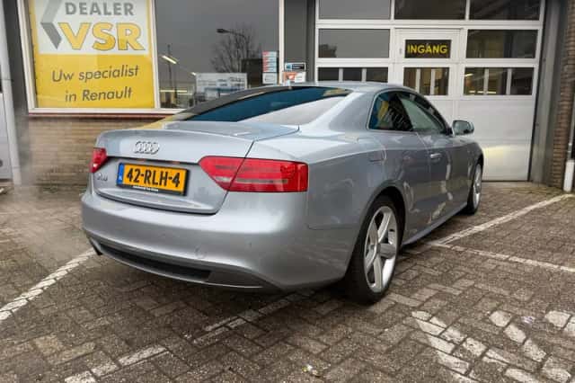 Audi A5 (2011) thumbnail 4