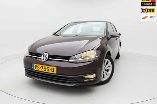 Volkswagen Golf (2017) thumbnail 1