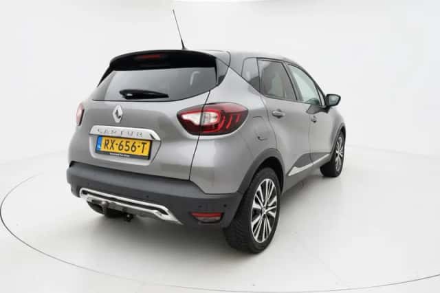 Renault Captur (2018) thumbnail 3