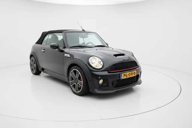 MINI Cabrio (2012) thumbnail 1