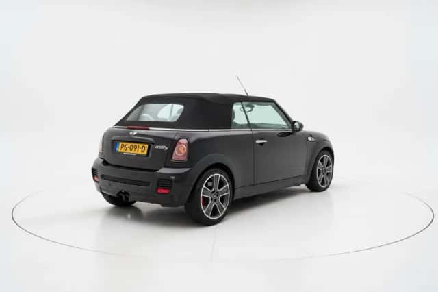 MINI Cabrio (2012) thumbnail 5