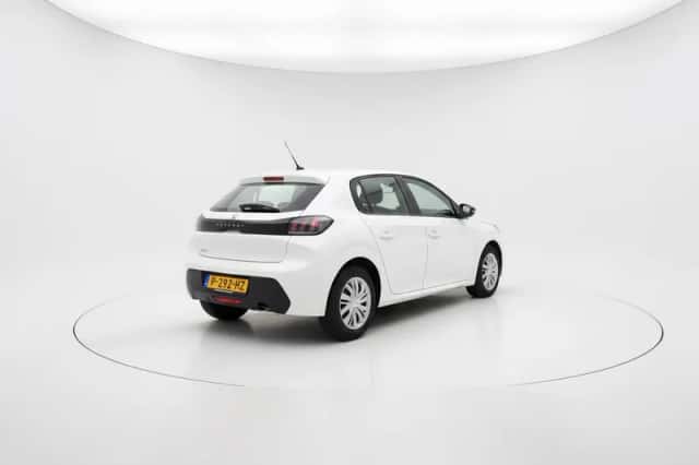 Peugeot 208 (2022) thumbnail 4