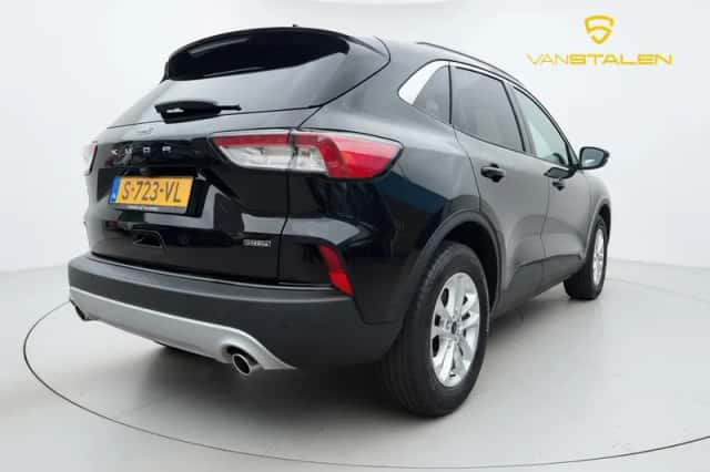 Ford Kuga (2023) thumbnail 6