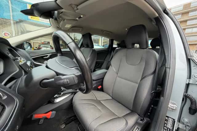 Volvo V40 (2017) thumbnail 4