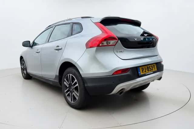 Volvo V40 (2017) thumbnail 5