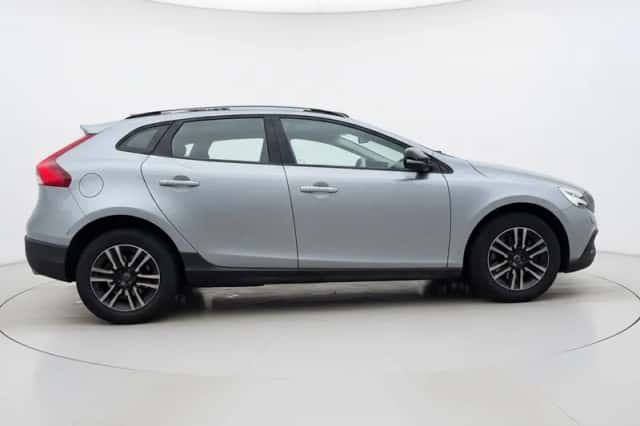 Volvo V40 (2017) thumbnail 6