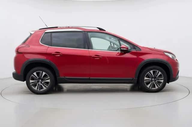 Peugeot 2008 (2019) thumbnail 6