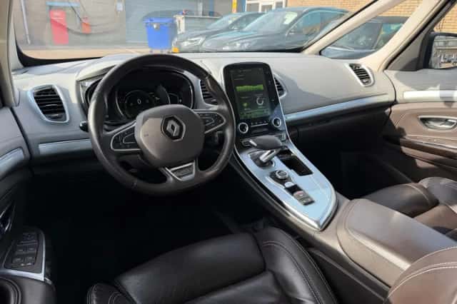 Renault Espace (2016) thumbnail 2