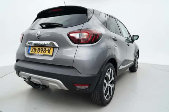 Renault Captur (2018) thumbnail 3