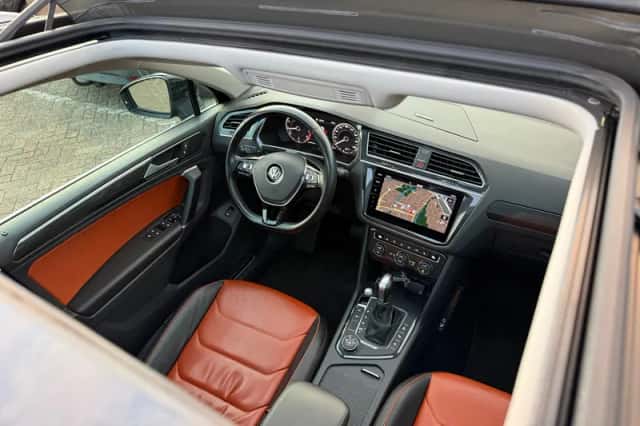 Volkswagen Tiguan (2018) thumbnail 2