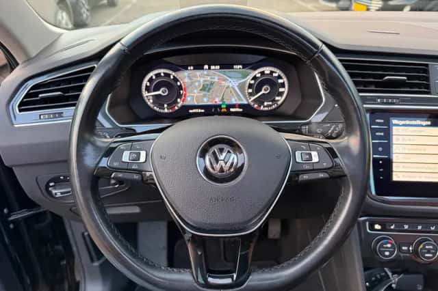 Volkswagen Tiguan (2018) thumbnail 6