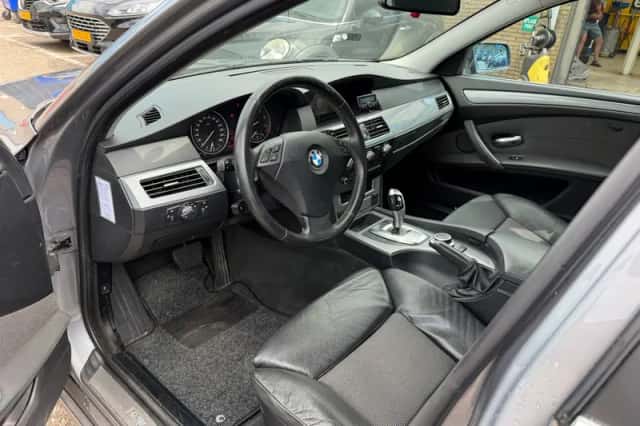 BMW 5-Serie (2008) thumbnail 3