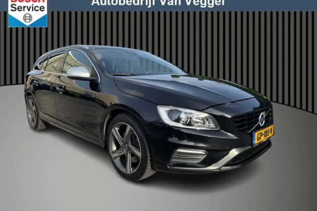 Volvo V60 (2015) thumbnail 1
