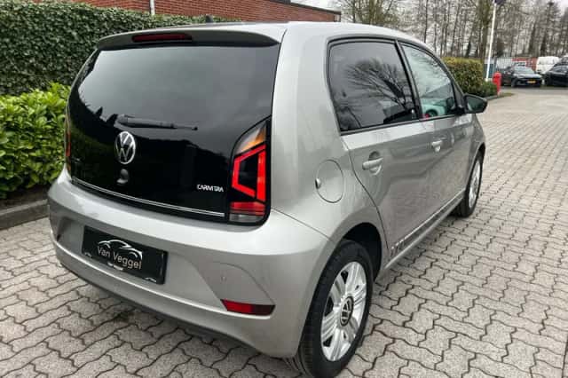 Volkswagen Up! (2022) thumbnail 3