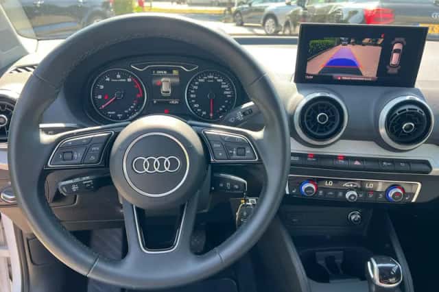 Audi Q2 (2023) thumbnail 4