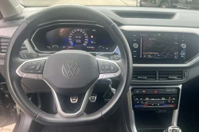 Volkswagen T-Cross (2023) thumbnail 4
