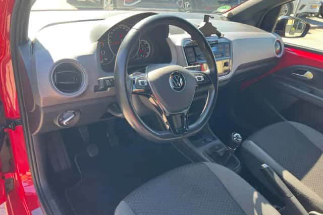 Volkswagen Up! (2022) thumbnail 2