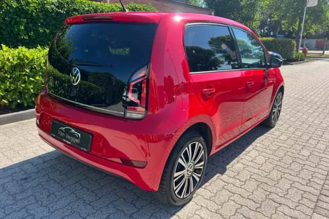 Volkswagen Up! (2022) thumbnail 3