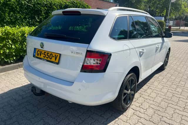 Škoda Fabia (2015) thumbnail 3