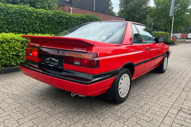 Nissan Sunny (1990) thumbnail 3
