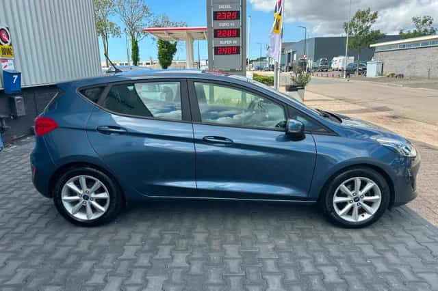 Ford Fiesta (2018) thumbnail 6