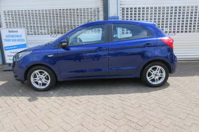 Ford Ka+ (2016) thumbnail 2