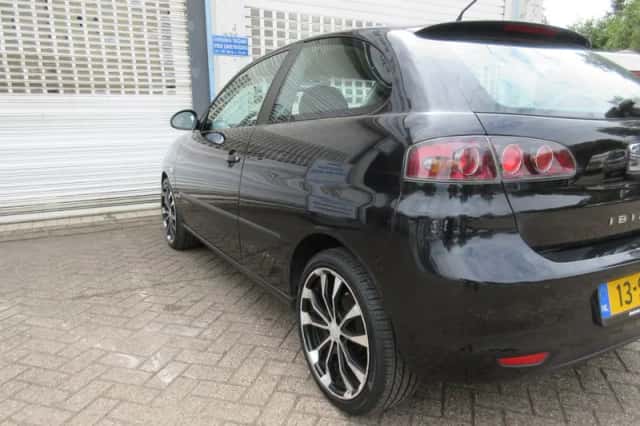 SEAT Ibiza (2006) thumbnail 6