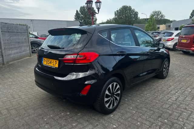 Ford Fiesta (2022) thumbnail 3