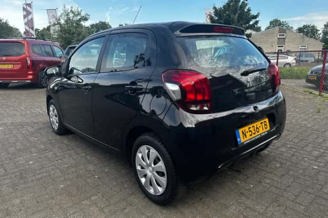 Peugeot 108 (2022) thumbnail 3
