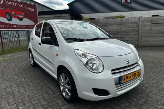 Suzuki Alto (2011) thumbnail 5
