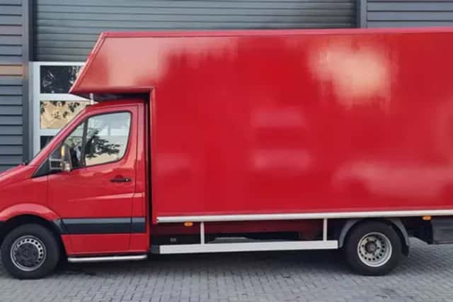 Mercedes-Benz Sprinter (2014) thumbnail 3