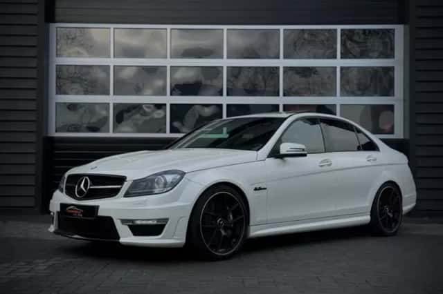 Mercedes-Benz C-Klasse (2013) thumbnail 2