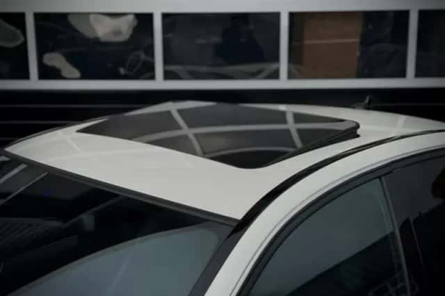 Mercedes-Benz C-Klasse (2013) thumbnail 4
