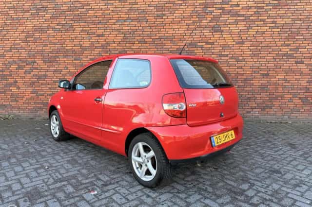 Volkswagen Fox (2009) thumbnail 3