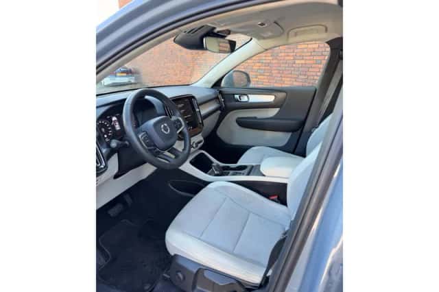 Volvo XC40 (2019) thumbnail 4