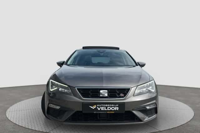 SEAT Leon (2017) thumbnail 2