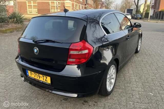 BMW 1-Serie (2009) thumbnail 3