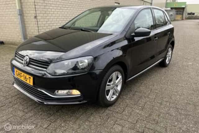 Volkswagen Polo (2014) thumbnail 1