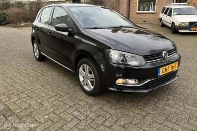 Volkswagen Polo (2014) thumbnail 2