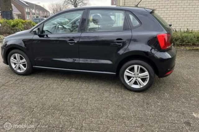 Volkswagen Polo (2014) thumbnail 3