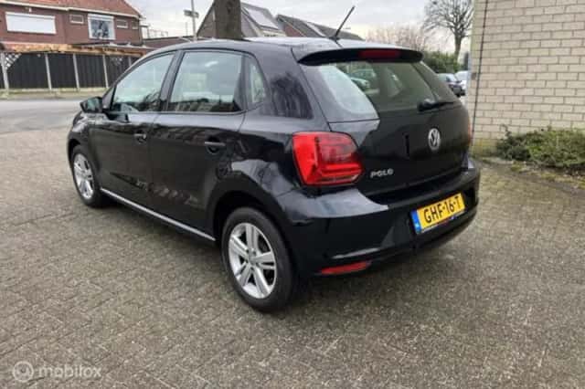 Volkswagen Polo (2014) thumbnail 6