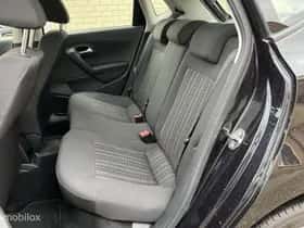 Volkswagen Polo (2014) thumbnail 9